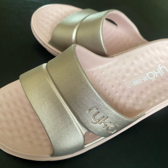 RYKA: Restore Recovery Slide (Size: 6) NWOT - Picture 7 of 9